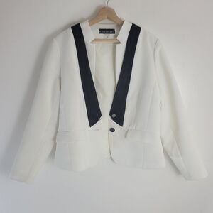 Bianca Nygard Cream and Black Trim Blazer